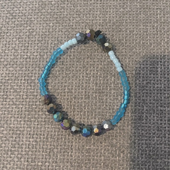 Iridescent & Glass beads Stretch bracelets Purple Pink Blue Clear NWT 4 Handmade - Picture 3 of 9